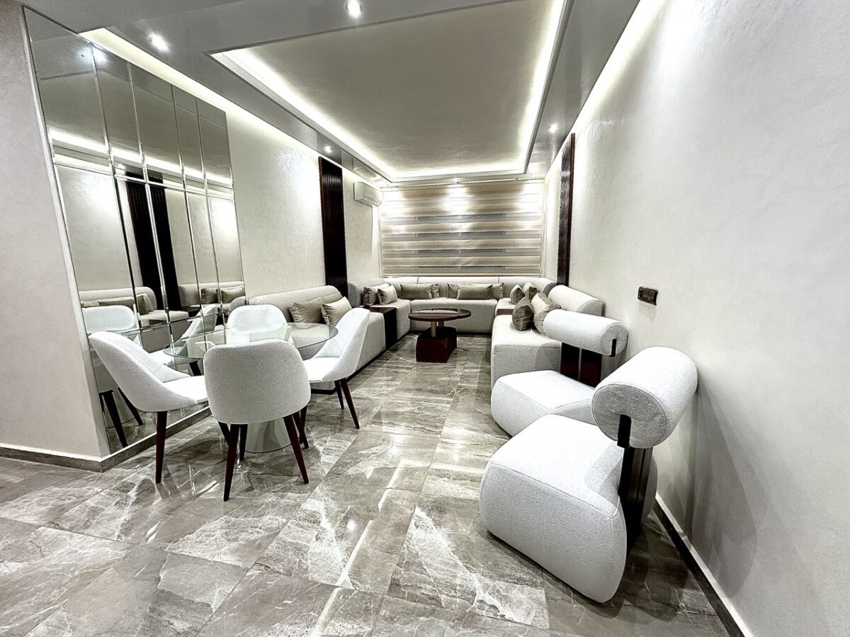 Canape blanche simple U – Image 1