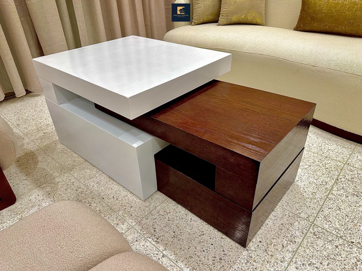 feuteille avec deux chaises – Image 5